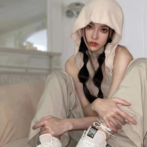 八彩林亚珍